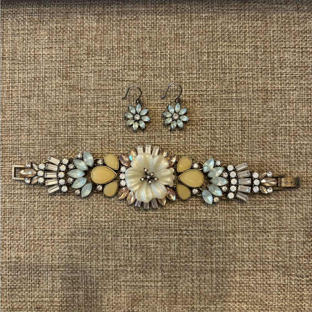 Chloe + Isabel Pastel Floral Bracelet